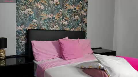 laraamosx online show from 07-01-26, 07:24