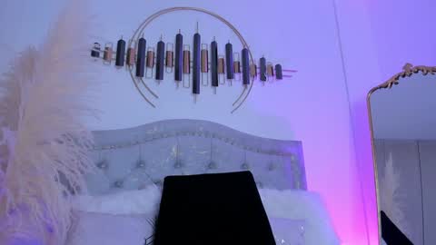 Lara  online show from 02-08-25, 07:38