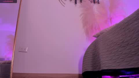 Lara  online show from 03-07-25, 08:33