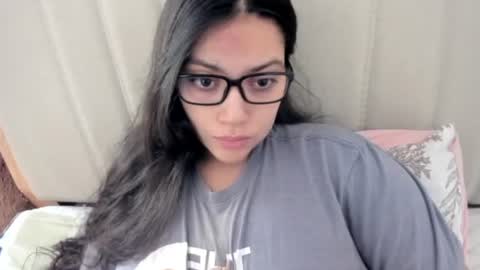 lara online show from 12-14-25, 01:27