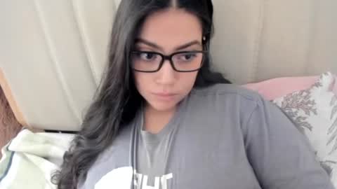 lara online show from 12-15-25, 02:43