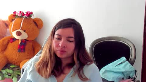 Lara online show from 05-03-26, 01:50