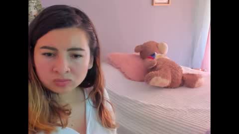 Lara online show from 05-12-26, 05:21