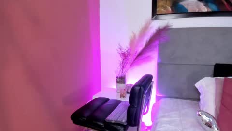  Lara Gold  online show from 02-20-25, 01:46