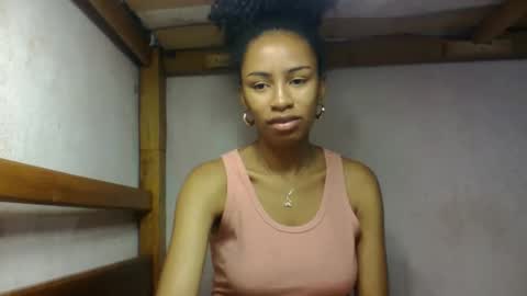 Snapshot of larah98 chatting on 02-09-26, 06:06 larah98 online show from 02-09-26, 06:06