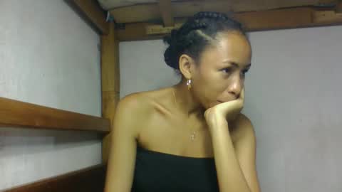 Snapshot of larah98 chatting on 03-07-26, 03:31 larah98 online show from 03-07-26, 03:31