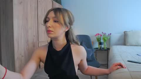 LaraKanes online show from 02-17-25, 08:09