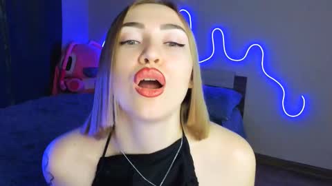 LaraKrein lk online show from 10-13-25, 01:44