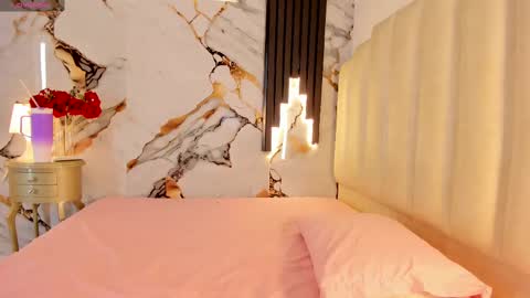 Lara  online show from 10-01-25, 07:20