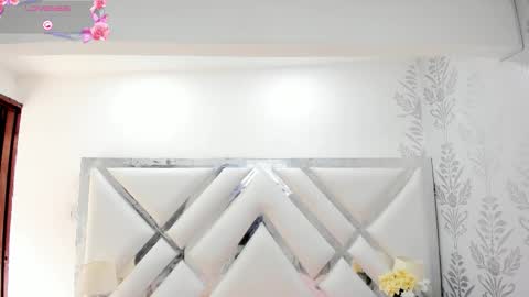 Lara  online show from 10-15-25, 02:17