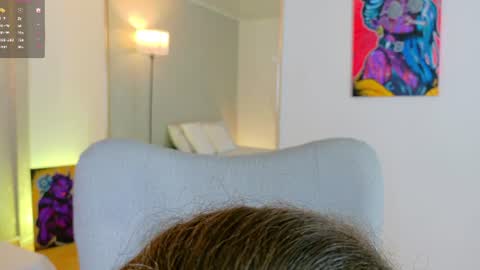 Snapshot of laralane_ chatting on 06-10-26, 02:05 Lara online show from 06-10-26, 02:05