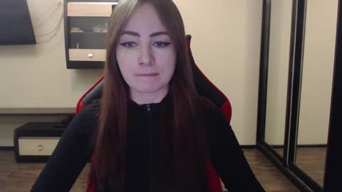 Snapshot of laralianna chatting on 01-06-25, 10:37 Laralianna online show from 01-06-25, 10:37