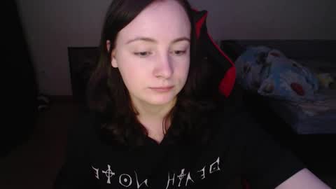 Snapshot of laralianna chatting on 12-14-25, 03:50 Laralianna online show from 12-14-25, 03:50