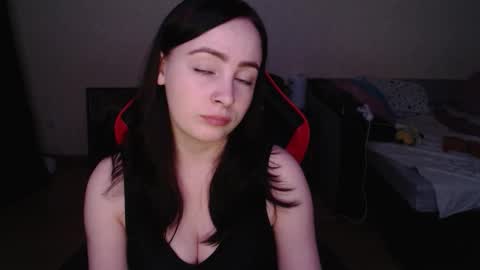 Laralianna online show from 02-22-26, 10:52