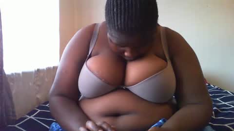 laralovex online show from 03-11-25, 06:00