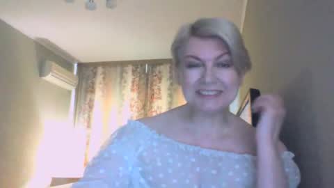 laramrs online show from 04-25-26, 08:39