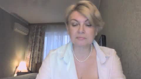 laramrs online show from 04-27-26, 05:44