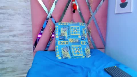 Lara Murphy online show from 12-15-24, 01:02