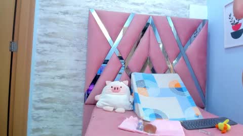 Lara Murphy online show from 01-17-25, 07:38