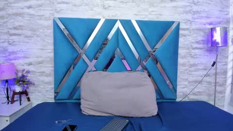 Lara Murphy online show from 02-17-25, 09:41