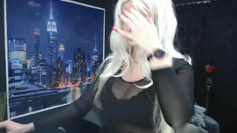 laras_moans online show from 01-24-25, 09:28