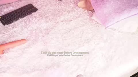 Lara Give it a thumbs up please its important  online show from 11-15-25, 02:20