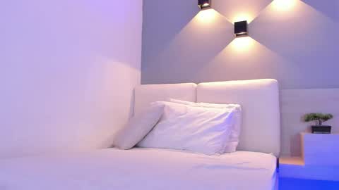 Snapshot of laravillalobos chatting on 09-17-25, 11:28 Laura online show from 09-17-25, 11:28