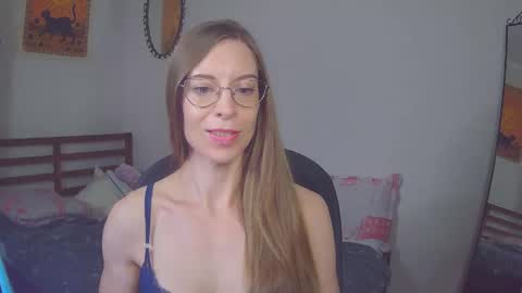 Snapshot of larawintersxxx chatting on 09-08-25, 08:52 larawintersxxx online show from 09-08-25, 08:52