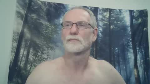 Larbie online show from 02-11-25, 10:48