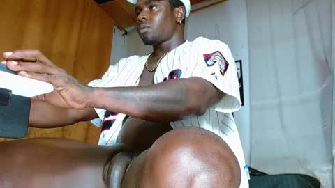 Snapshot of largo_eddy chatting on 01-04-25, 11:11 Largo eddy online show from 01-04-25, 11:11