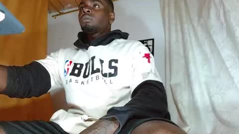 Snapshot of largo_eddy chatting on 10-12-25, 09:58 Largo eddy online show from 10-12-25, 09:58