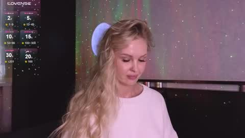 Snapshot of larine_morgan chatting on 02-22-25, 10:29 LarineGMT7 UTC6 online show from 02-22-25, 10:29