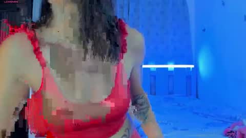 Snapshot of larisabrice chatting on 10-19-25, 06:25 Yuli online show from 10-19-25, 06:25