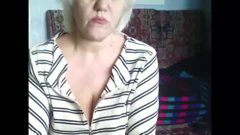 larisaq4ugo24 online show from 02-17-25, 10:29