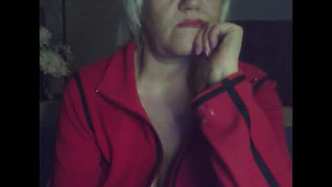 larisaq4ugo24 online show from 09-26-25, 06:23