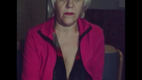 larisaq4ugo24 online show from 10-11-25, 07:45