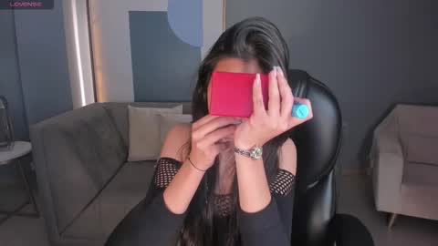 Snapshot of larisasmirnov chatting on 11-22-25, 03:38 Larisa Smirnov online show from 11-22-25, 03:38