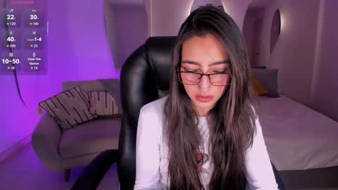 Snapshot of larisasmirnov chatting on 12-05-25, 03:48 Larisa Smirnov online show from 12-05-25, 03:48