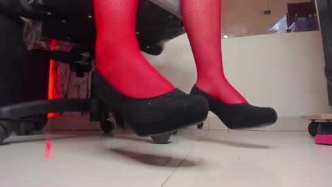  Lari online show from 02-09-25, 08:54