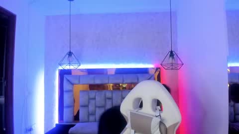  Lari online show from 02-21-25, 03:45