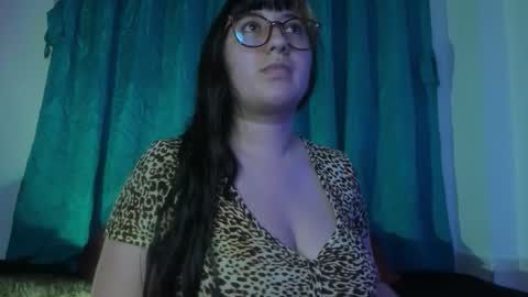  Lari online show from 12-15-25, 11:42