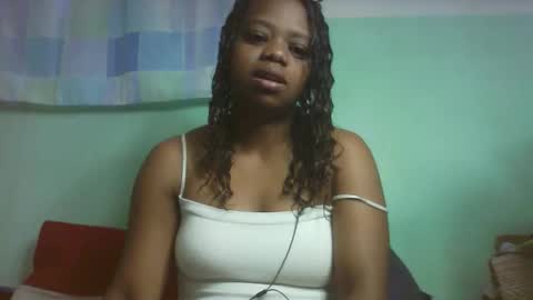 larissa645771 online show from 11-07-25, 04:12