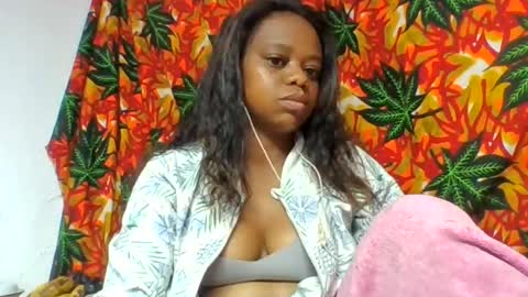 larissa645771 online show from 07-29-26, 09:40