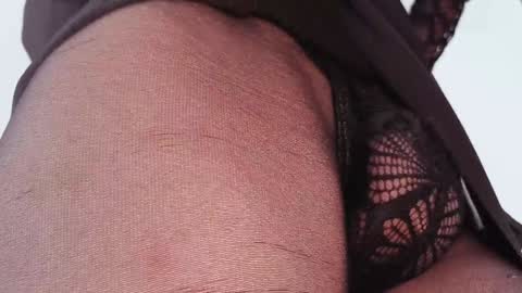 Snapshot of larissa_kitten chatting on 12-01-24, 08:09 Larissa online show from 12-01-24, 08:09