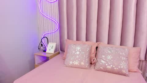 Valentina online show from 10-20-25, 02:06