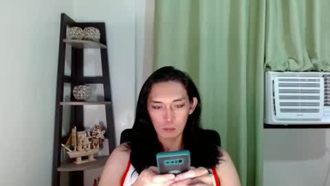 Snapshot of larochefoucauld chatting on 02-21-26, 10:49 Francois online show from 02-21-26, 10:49