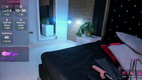       online show from 04-07-26, 08:20