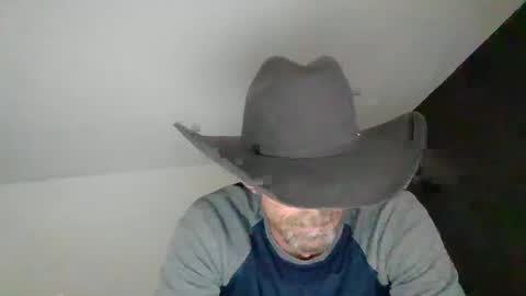 Snapshot of larry77733217 chatting on 01-31-25, 07:51 larry77733217 online show from 01-31-25, 07:51