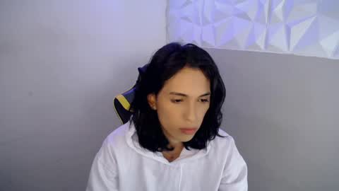 larry online show from 04-18-26, 09:04