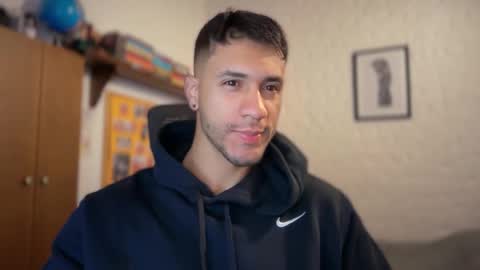 andrew online show from 10-12-25, 01:21